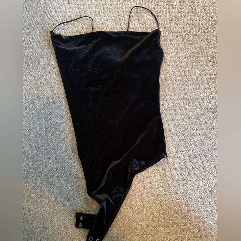 Abercrombie and Fitch women’s velvet black tank top